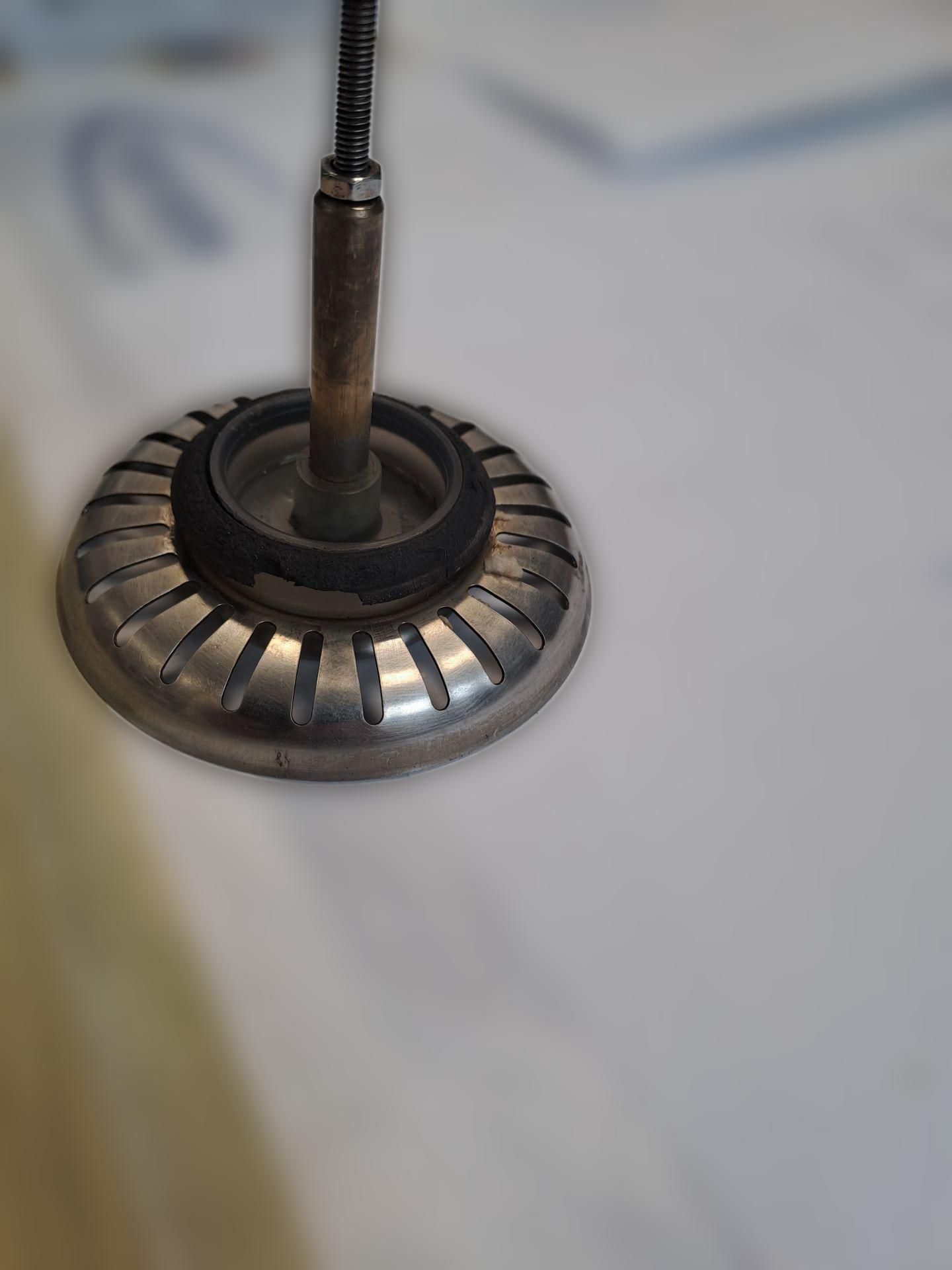 Siebkörbchen Siebkorb Integral Excenter für Spülen mit 3 1/2 Zoll (107mm)