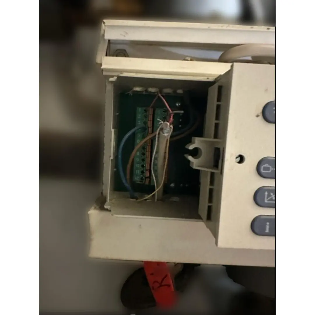 Honeywell SDC9-21WM Regler m.Wandsockel für Direktkreis Mischkreis WWB