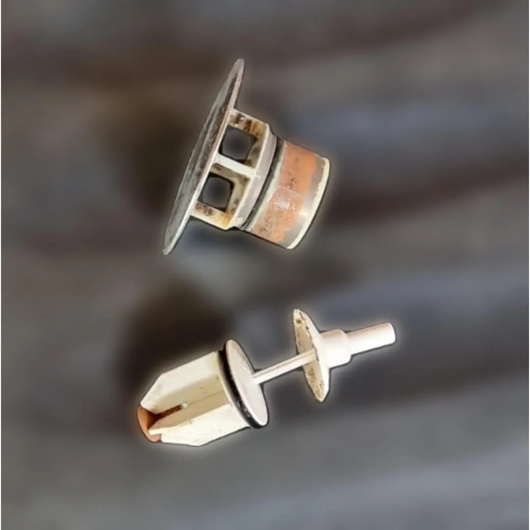 GE Ventilabdeckung m. Stopfen verchromt passend zu Clou 76mm