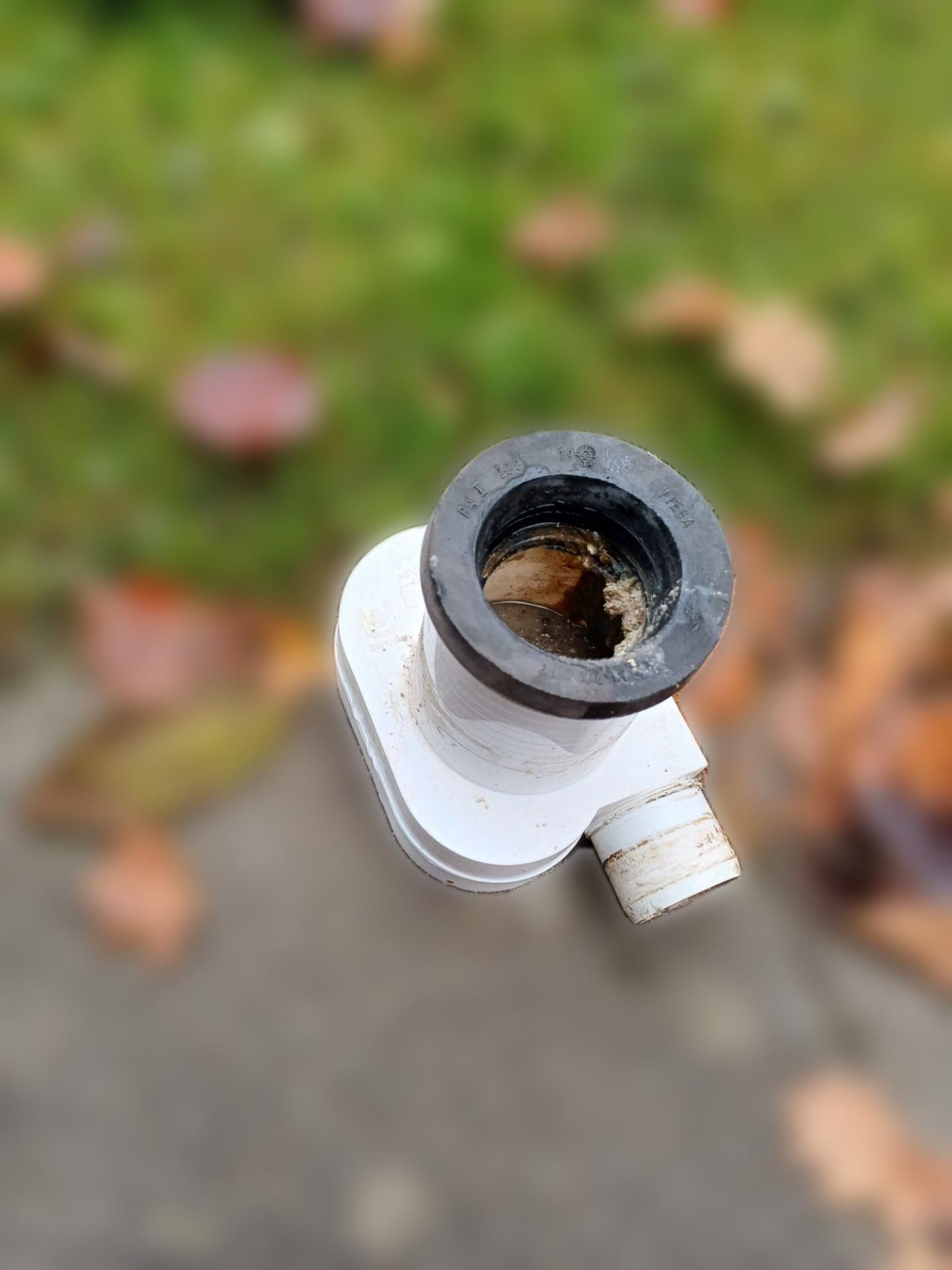 Urinal-Absaugesiphon Geberit weiss Abgangsrohr waagerecht