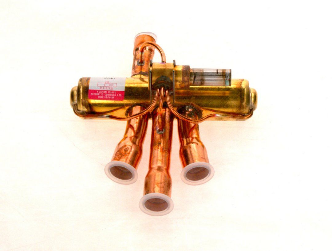 BOSCH Ersatzteil TTNR: 8733703875 4-Wege-Ventil STF-0316 G1